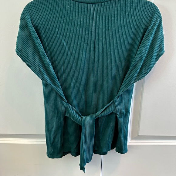 Small Express Top - Picture 5 of 6